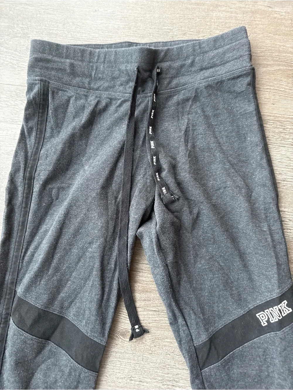 Size Small Victoria’s Secret PINK Leggings Gray Athleisure Pants VS Yoga Logo!
